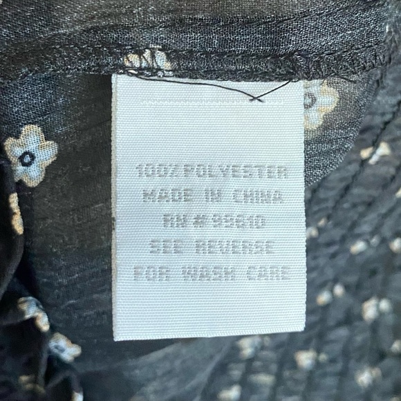 NWOT-TRAMP-SEMI SHEER PAISLEY PRINT TOP-SIZE LARGE - Picture 10 of 10